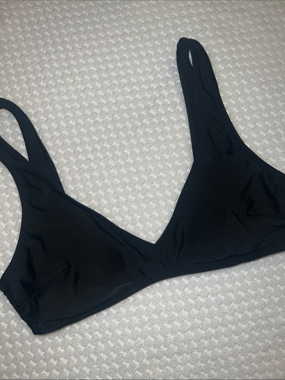 Aerie Medium Black Sleek Bikini Top - Women Swim B28